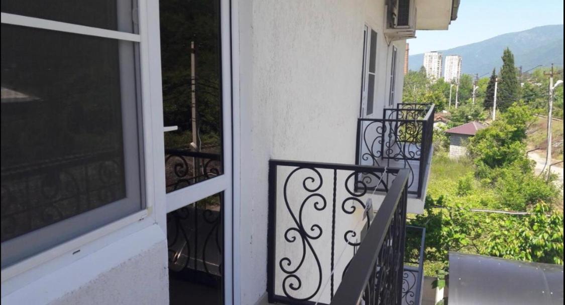 غاغرا Mini-Hotel Yanson 2 المظهر الخارجي الصورة